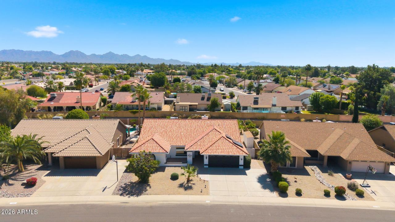 15221 N 42nd Pl., Phoenix, AZ 85032