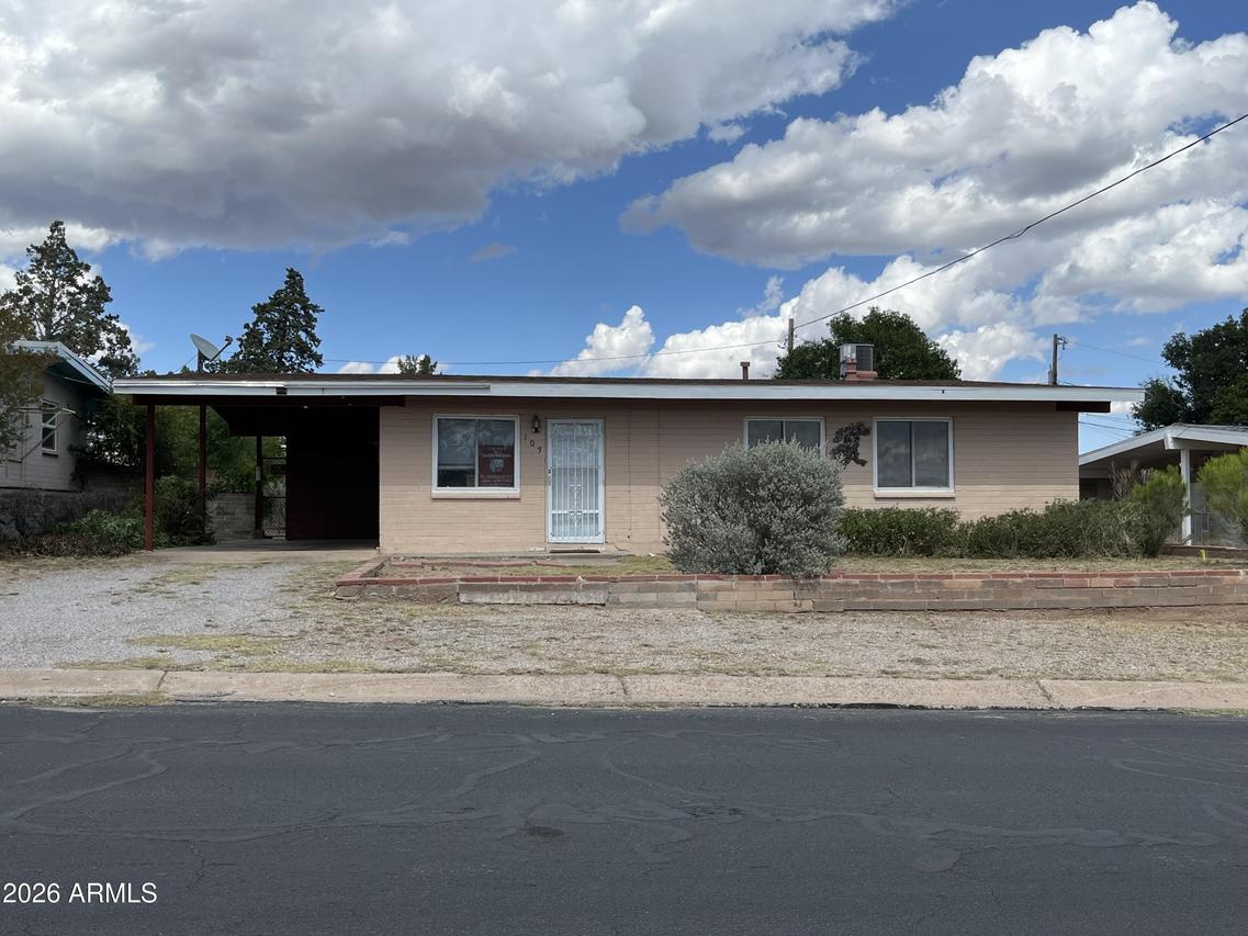 103 San Jose Dr., Bisbee, AZ 85603