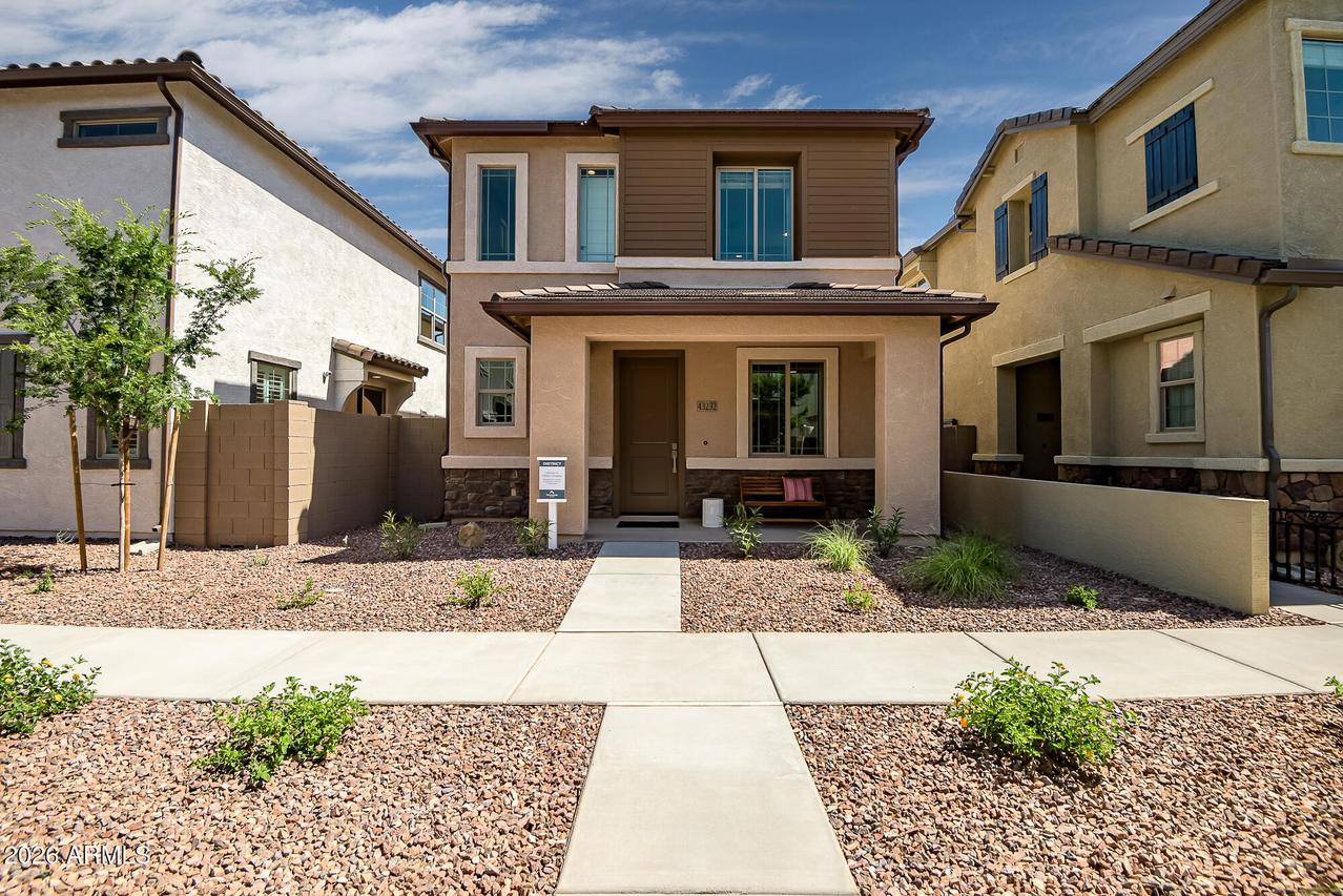43232 N Hinoki St., San Tan Valley, AZ 85140