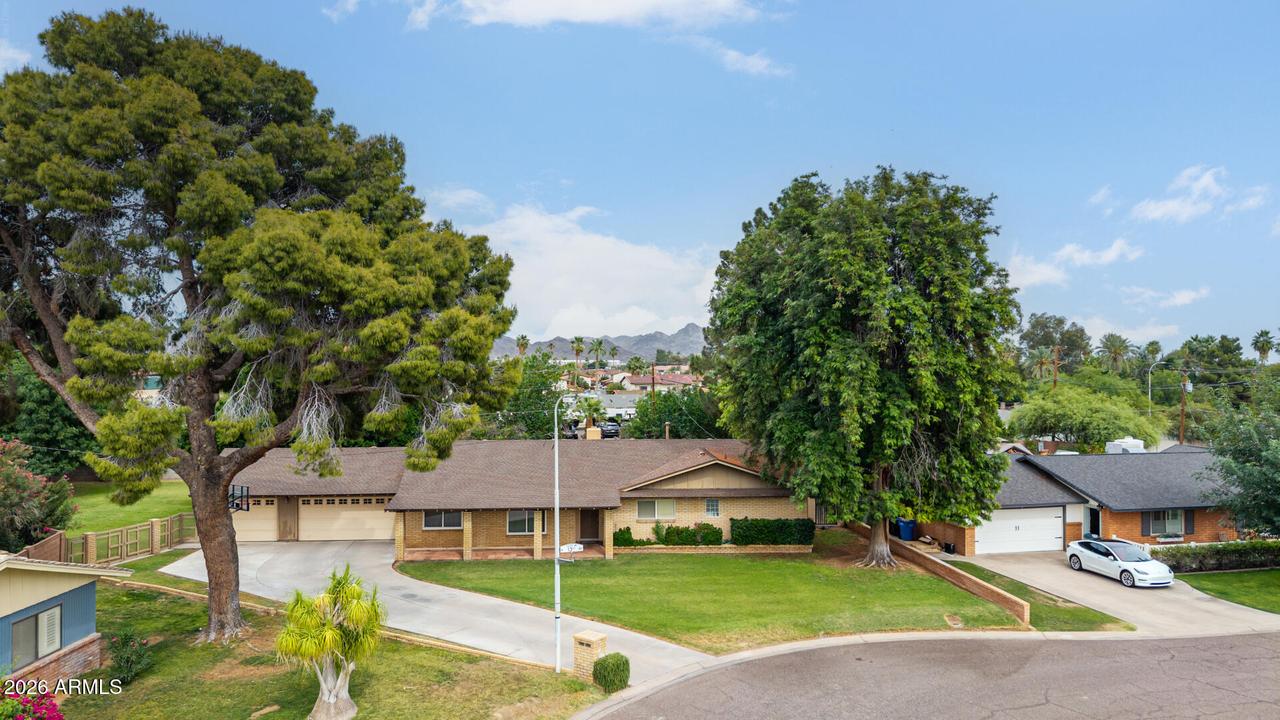 9021 N 13th Ave., Phoenix, AZ 85021