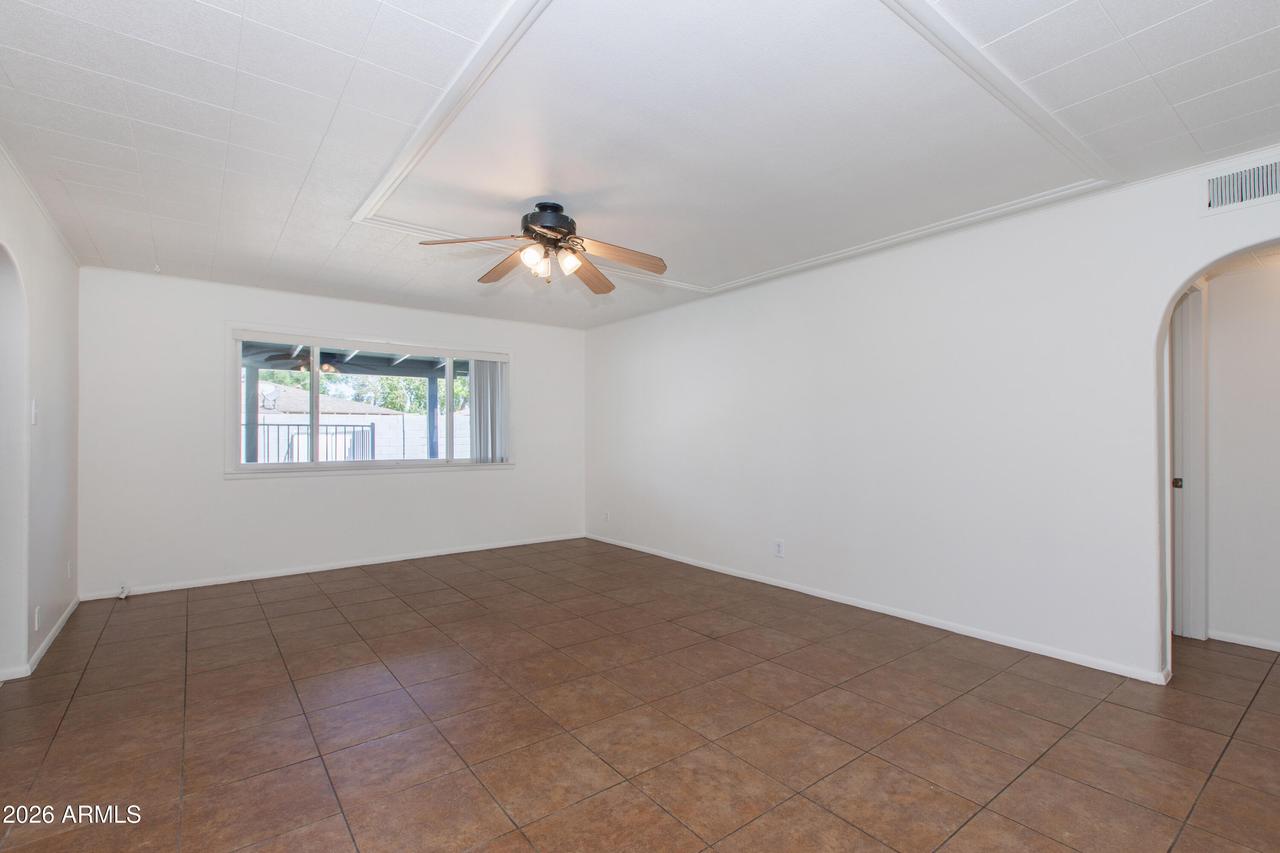 7218 N 36th Ln., Phoenix, AZ 85051