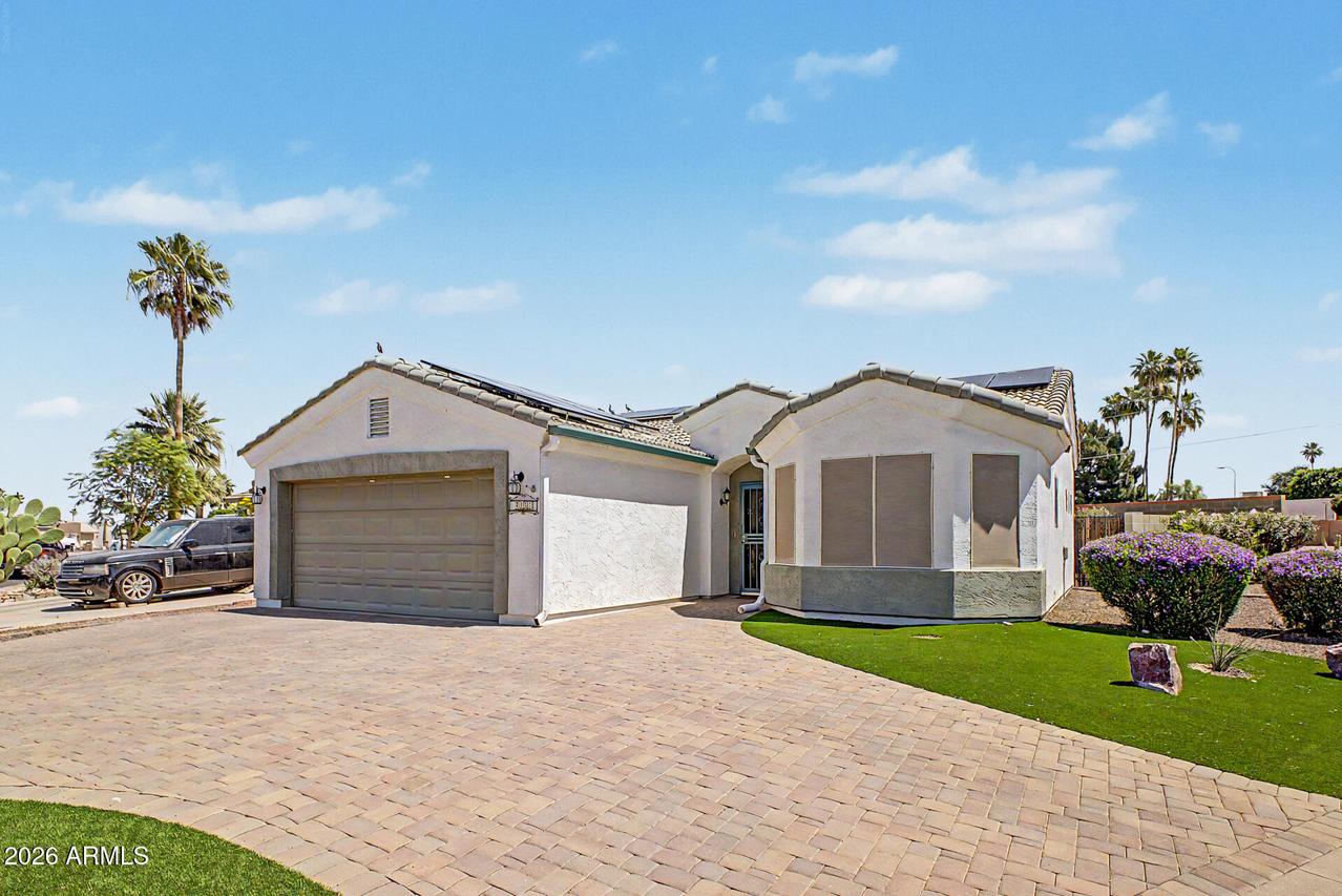 2127 N Shannon Way, Mesa, AZ 85215