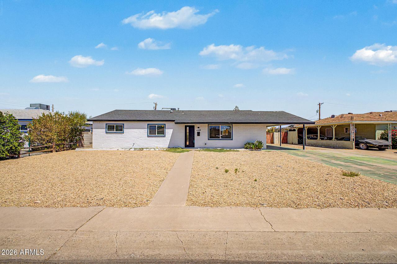 2232 W San Miguel Ave., Phoenix, AZ 85015