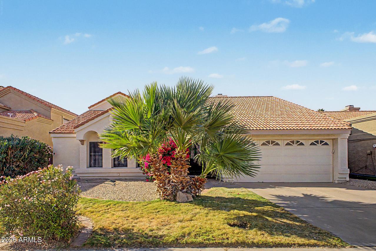 3914 E Amberwood Dr., Phoenix, AZ 85048