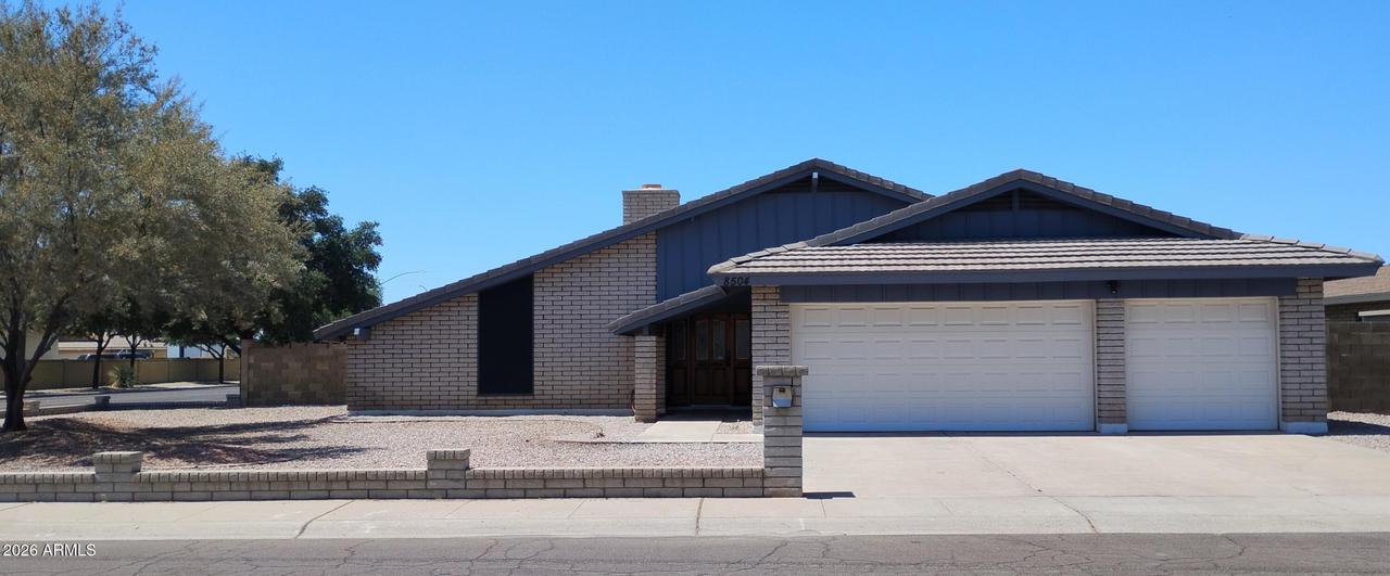 8504 N 50th Dr., Glendale, AZ 85302