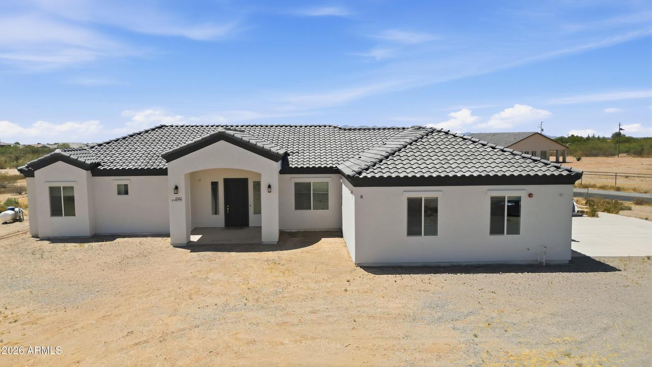 17587 W Dale Ln., Surprise, AZ 85387