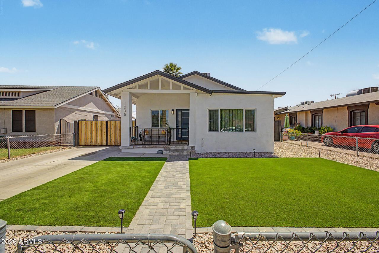 1335 E Moreland St., Phoenix, AZ 85006
