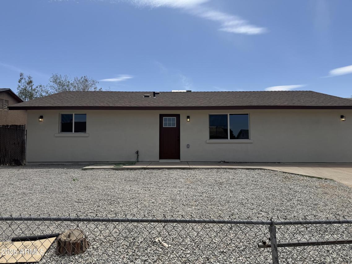 231 W Winston Dr., Phoenix, AZ 85041