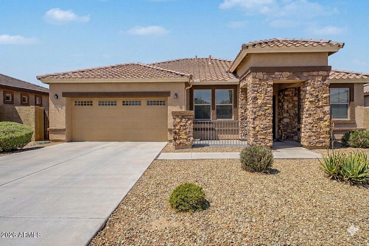 18076 W Redwood Ln., Goodyear, AZ 85338