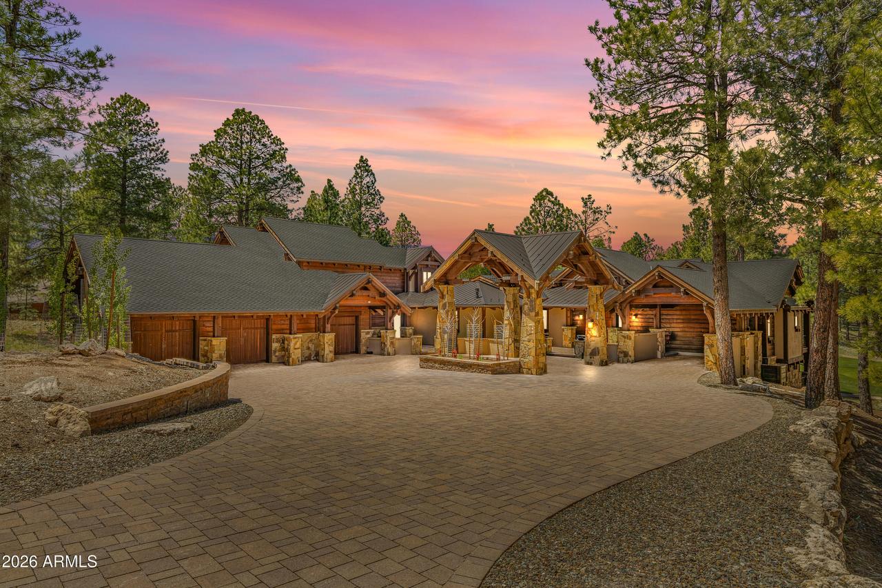 2398 E Del Rae Dr., Flagstaff, AZ 86005