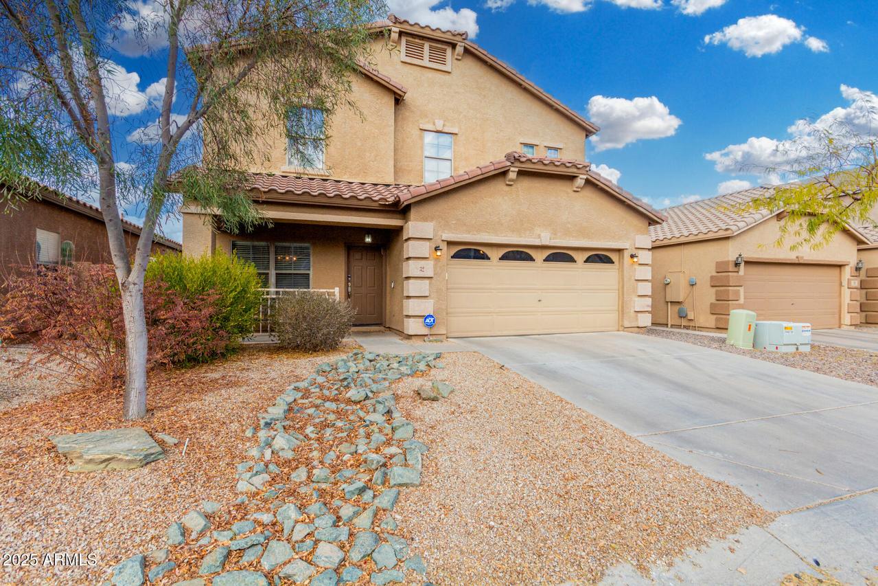 32 W Desert Vista Tr., San Tan Valley, AZ 85143