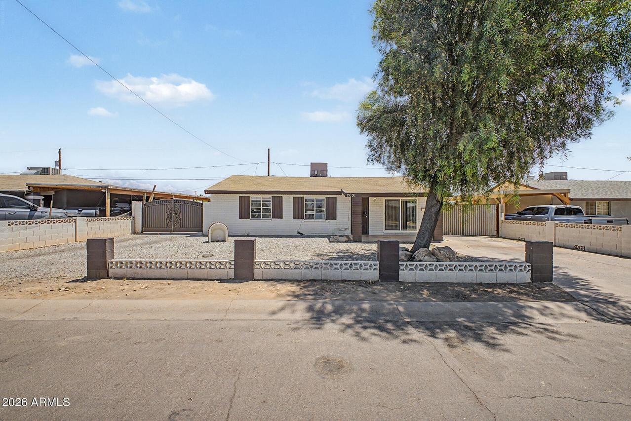 2031 N 37th Dr., Phoenix, AZ 85009