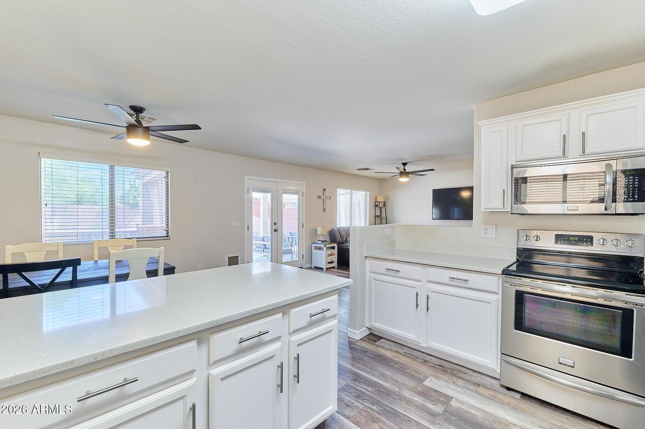 8616 W Crown King Rd., Tolleson, AZ 85353