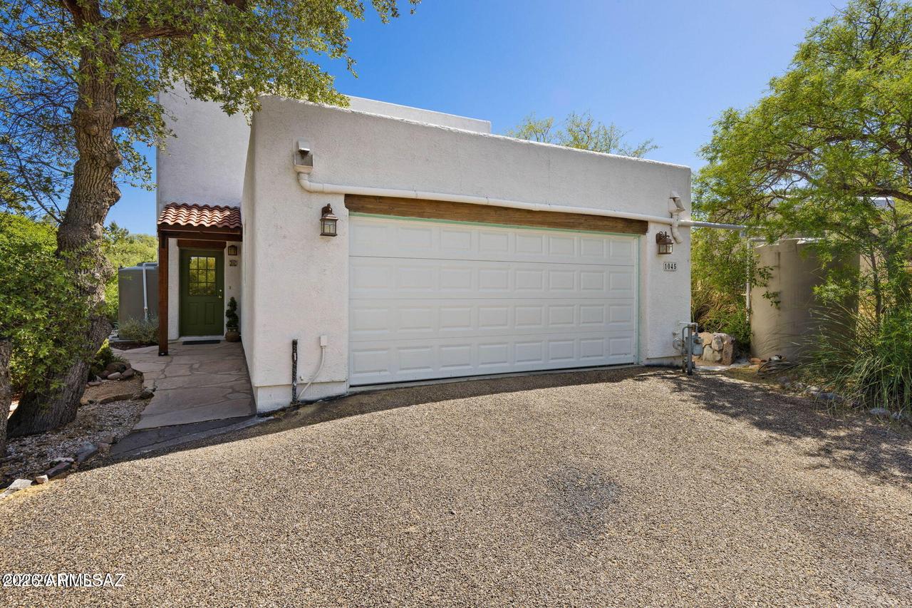 1045 E Nuestro St., Oracle, AZ 85623