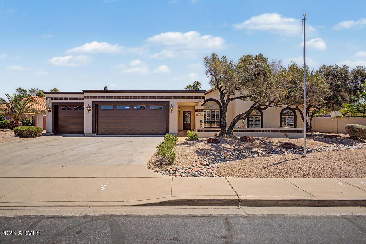 1437 N Silverton St., Mesa, AZ 85203