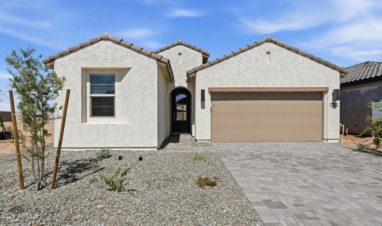 7924 N 77th Ave., Glendale, AZ 85303