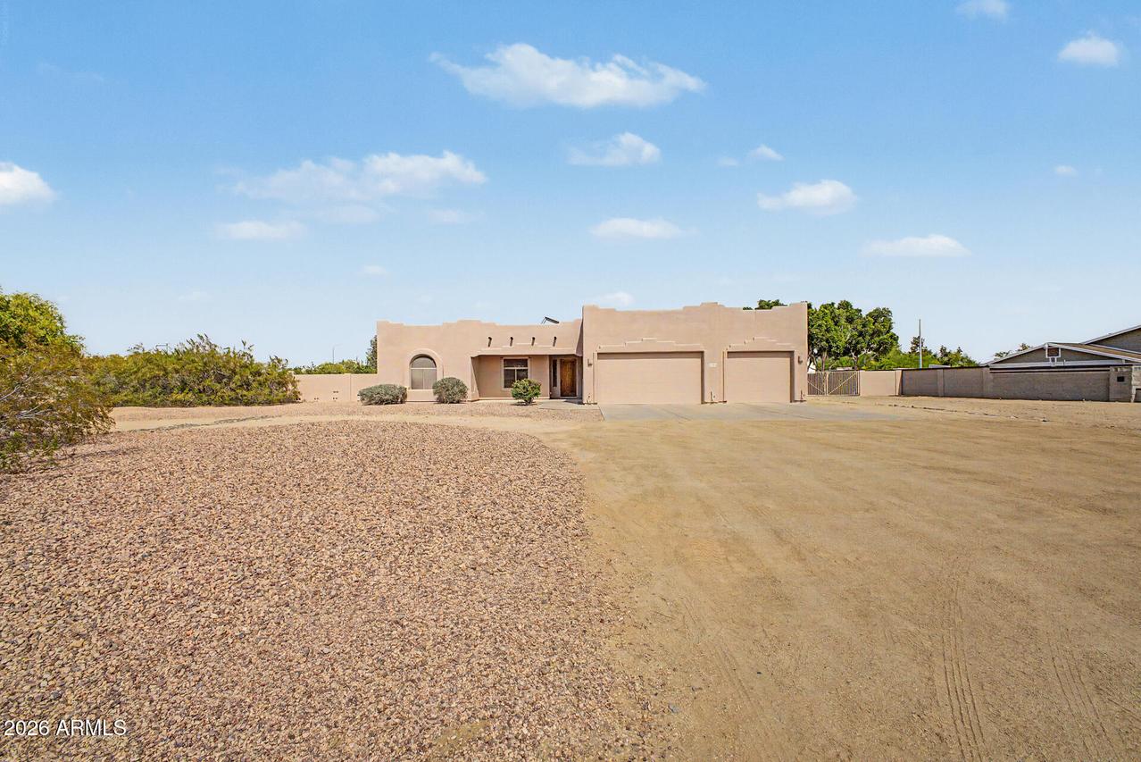 23211 N 90th Ave., Peoria, AZ 85383