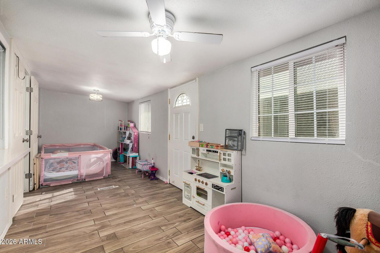 10955 N 79th Ave. #95, Peoria, AZ 85345