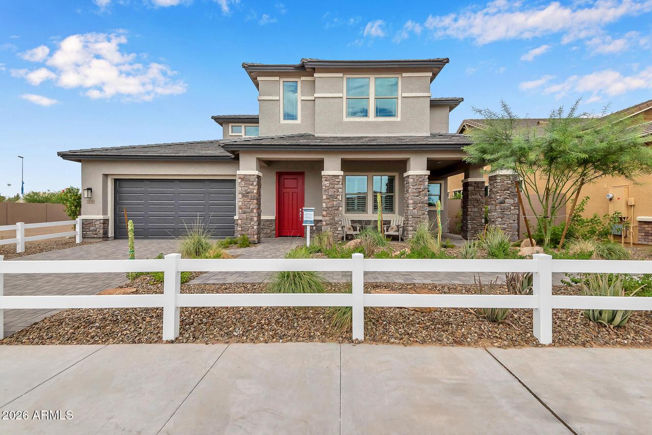 5826 W Mauna Loa Ln., Glendale, AZ 85306