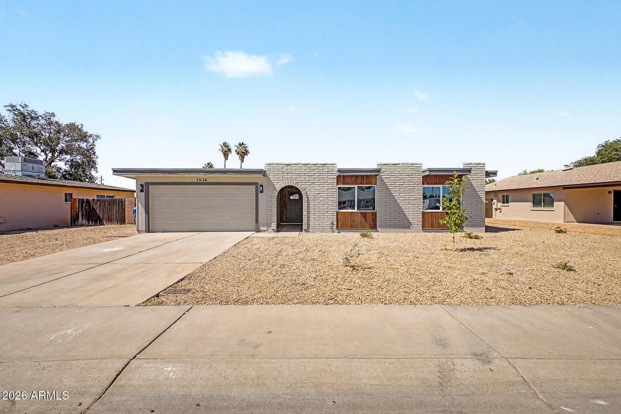 5036 W Beverly Ln., Glendale, AZ 85306
