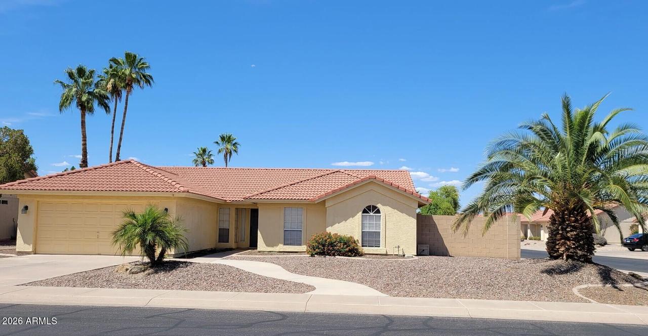 9126 W Port Royale Ln., Peoria, AZ 85381
