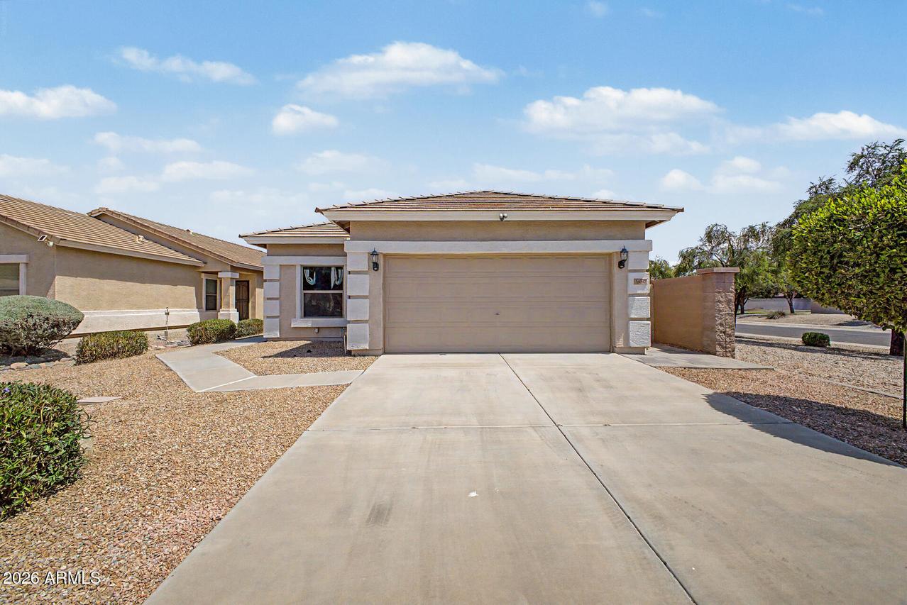 860 W Fruit Tree Ln., San Tan Valley, AZ 85143