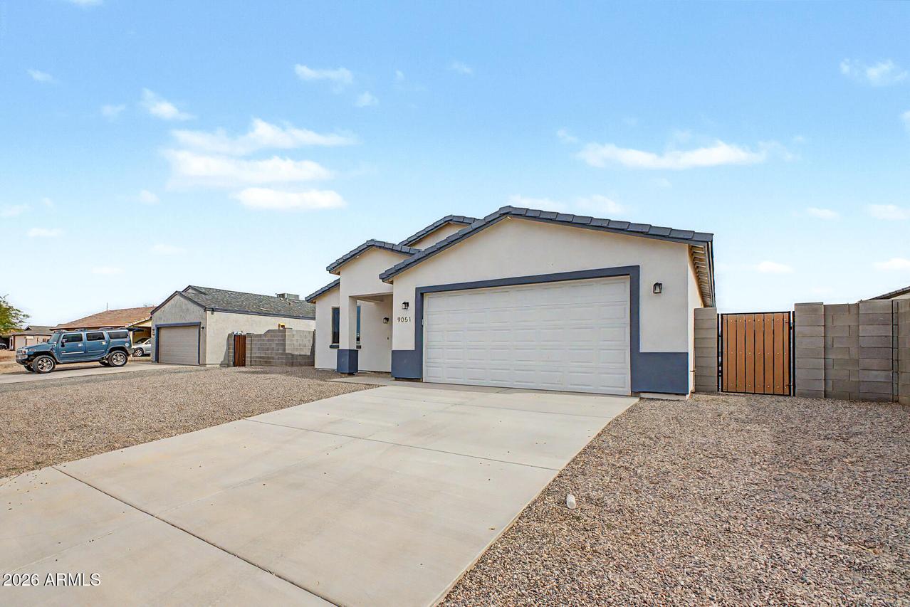 9051 W Magnum Dr., Arizona City, AZ 85123