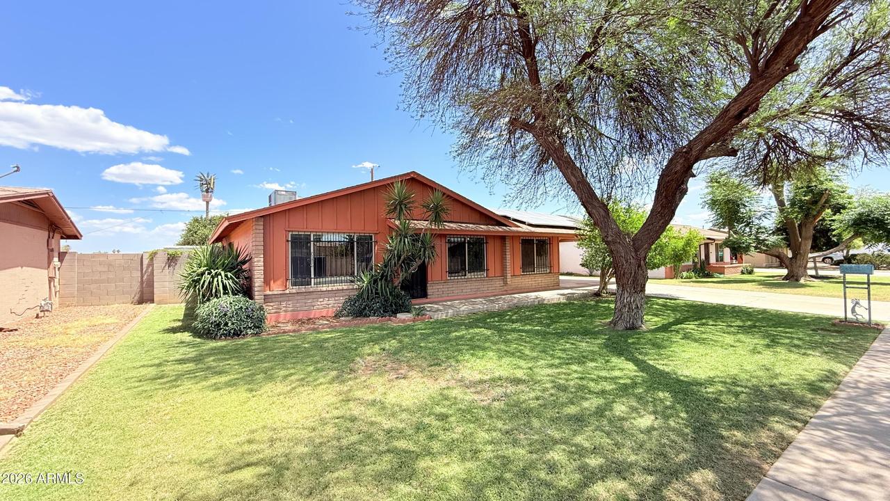 4135 N 88th Ave., Phoenix, AZ 85037