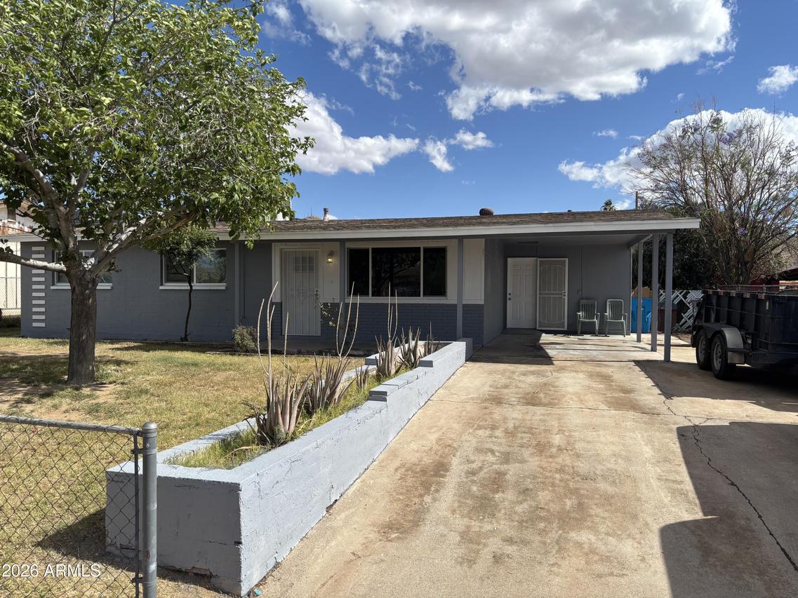 515 W La Mirada Dr., Phoenix, AZ 85041
