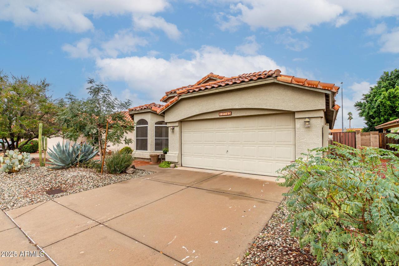 19145 N 75th Dr., Glendale, AZ 85308