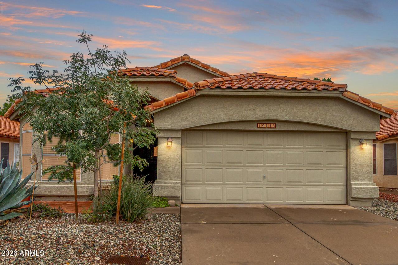 19145 N 75th Dr., Glendale, AZ 85308