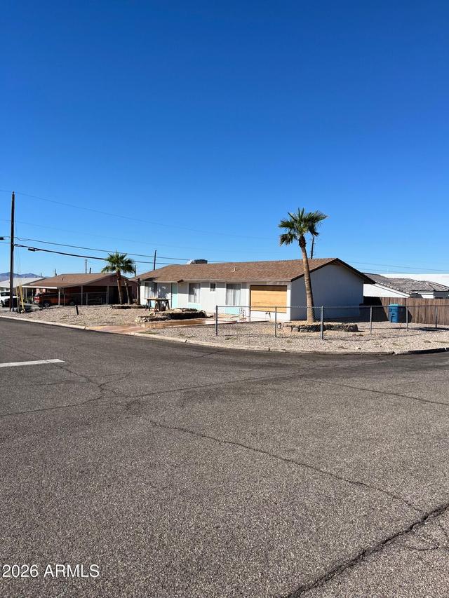 841 E Cactus Dr., Lake Havasu City, AZ 86403
