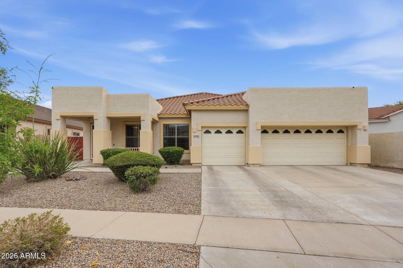 8729 W Carole Ln., Glendale, AZ 85305