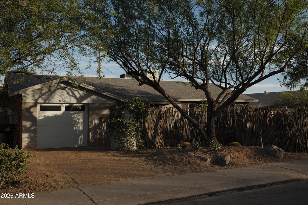8243 E Monte Vista Rd., Scottsdale, AZ 85257