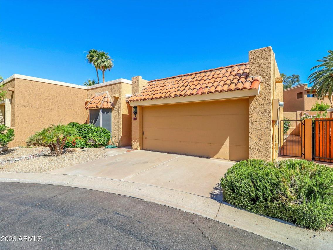 1010 E Becker Ln., Phoenix, AZ 85020