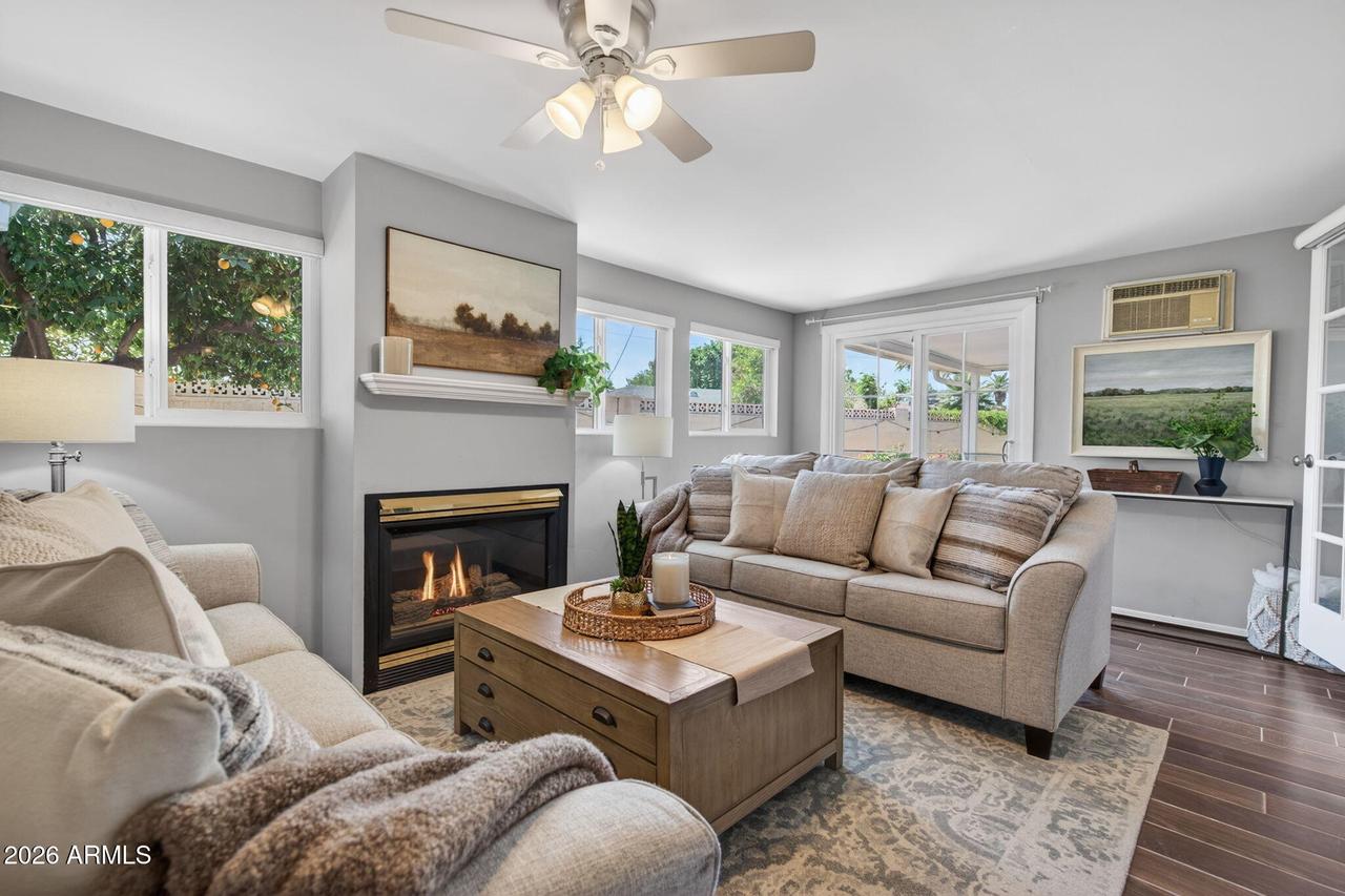 3839 E Vernon Ave., Phoenix, AZ 85008