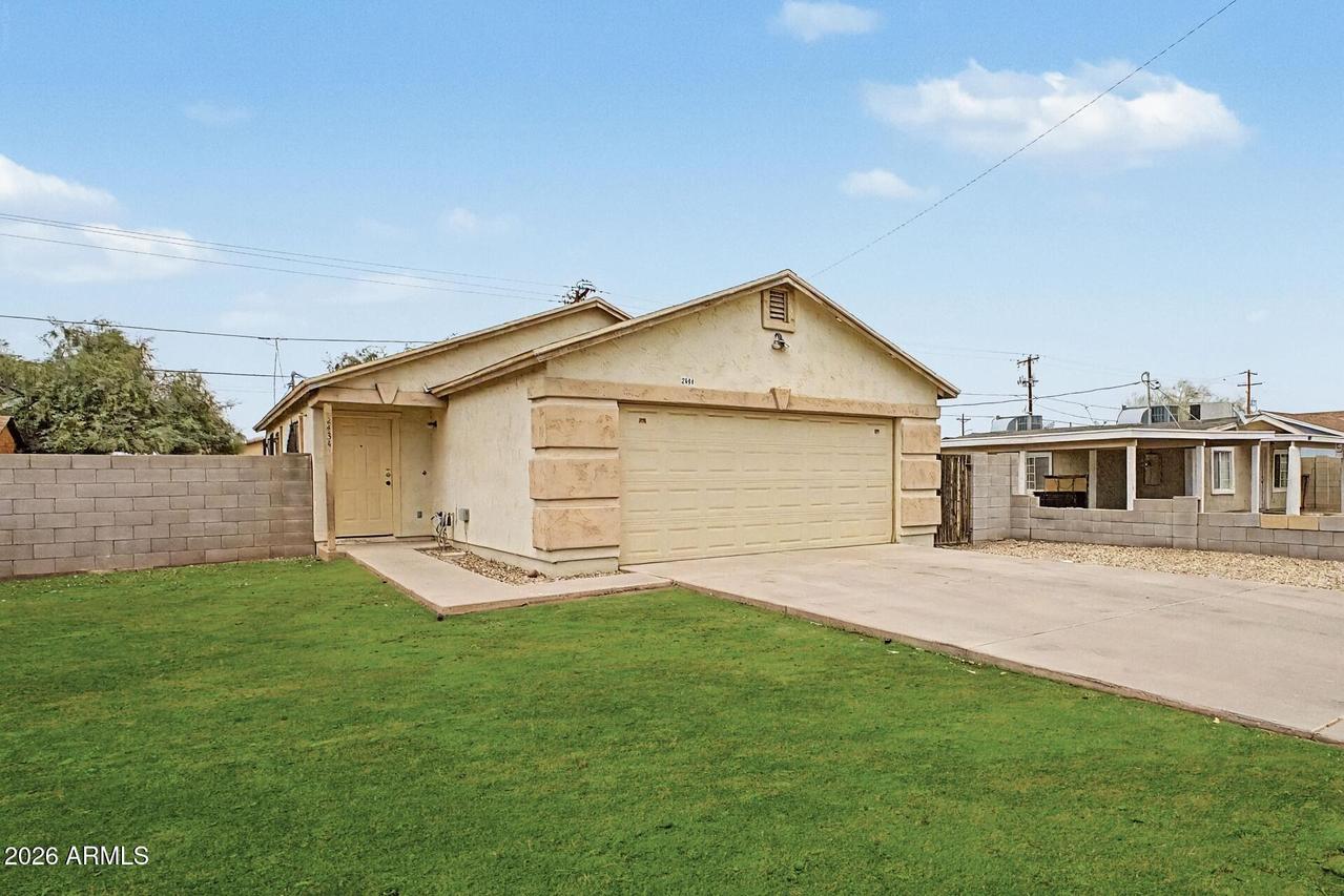 2434 E Roeser Rd., Phoenix, AZ 85040