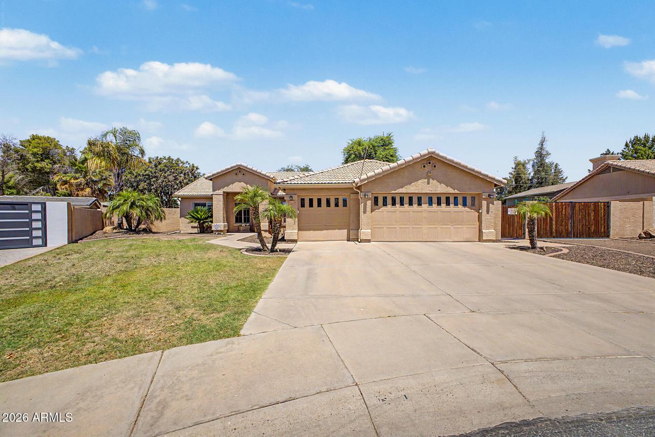 6844 W Columbine Dr., Peoria, AZ 85381