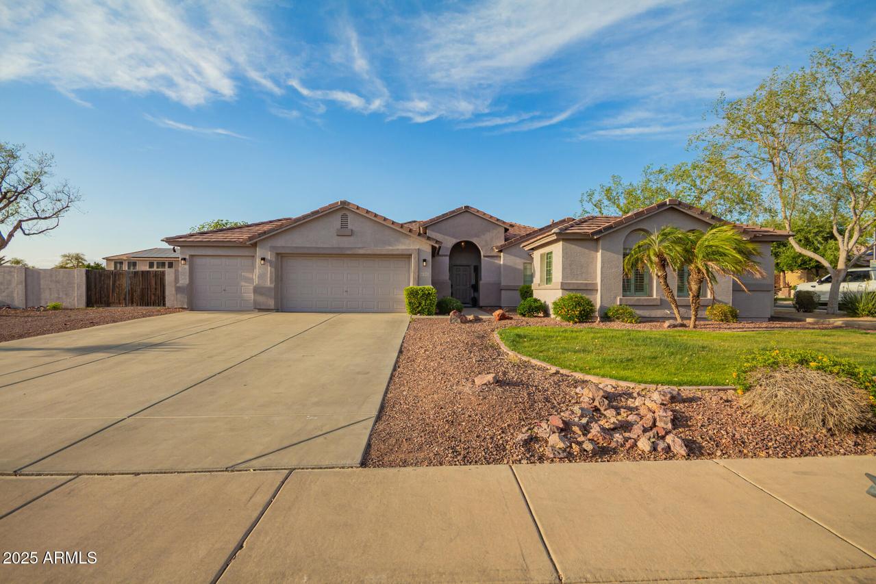 8352 W San Juan Ave., Glendale, AZ 85305