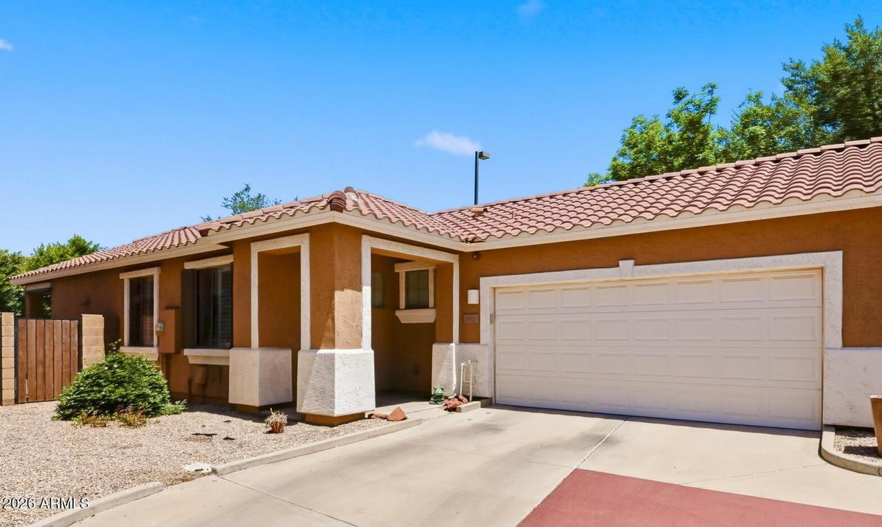 881 S Porter St., Gilbert, AZ 85296