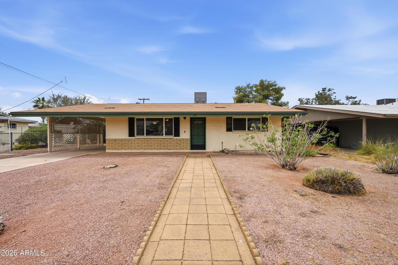 891 W 4th Ave., Apache Junction, AZ 85120
