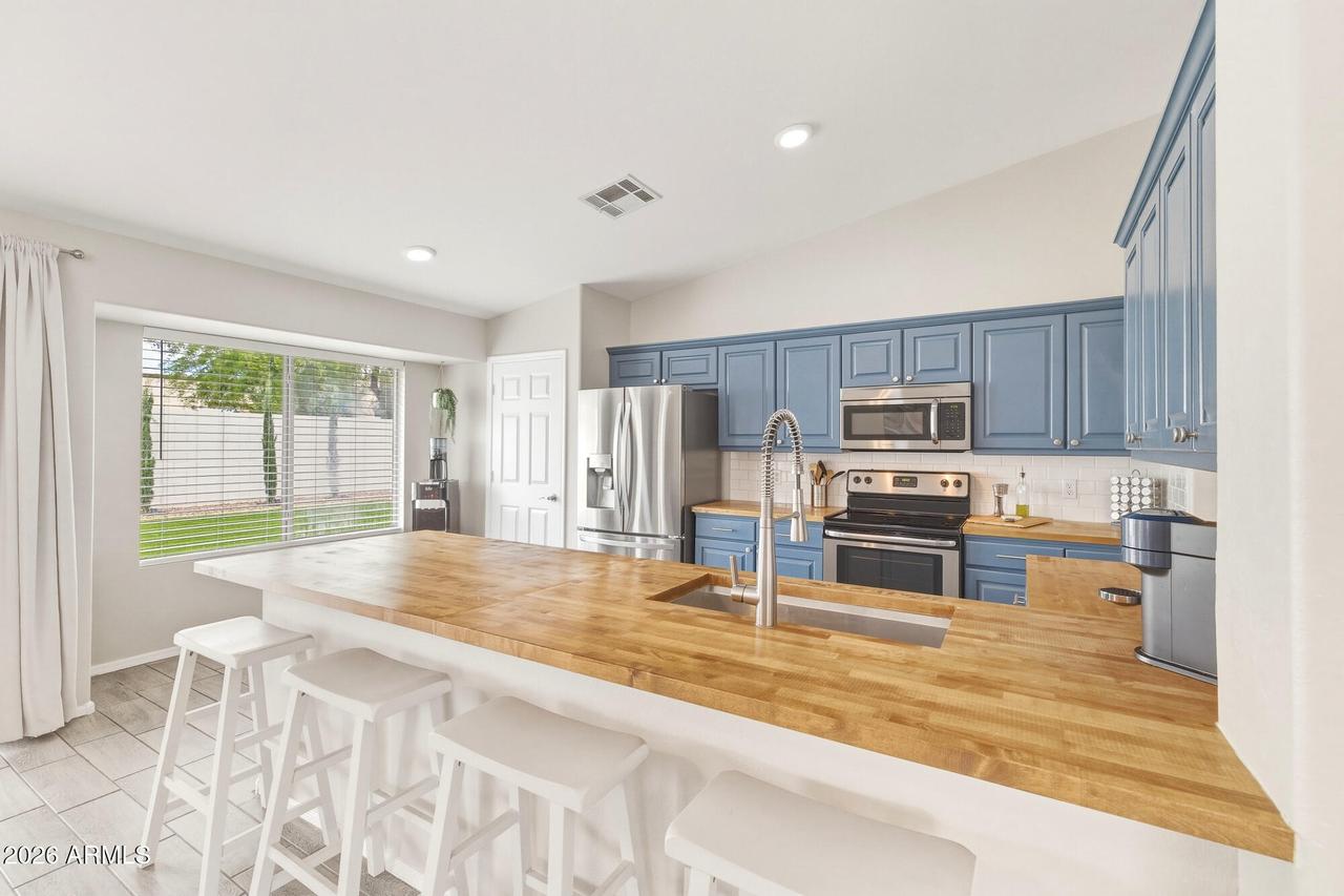 1036 N 93rd St., Mesa, AZ 85207