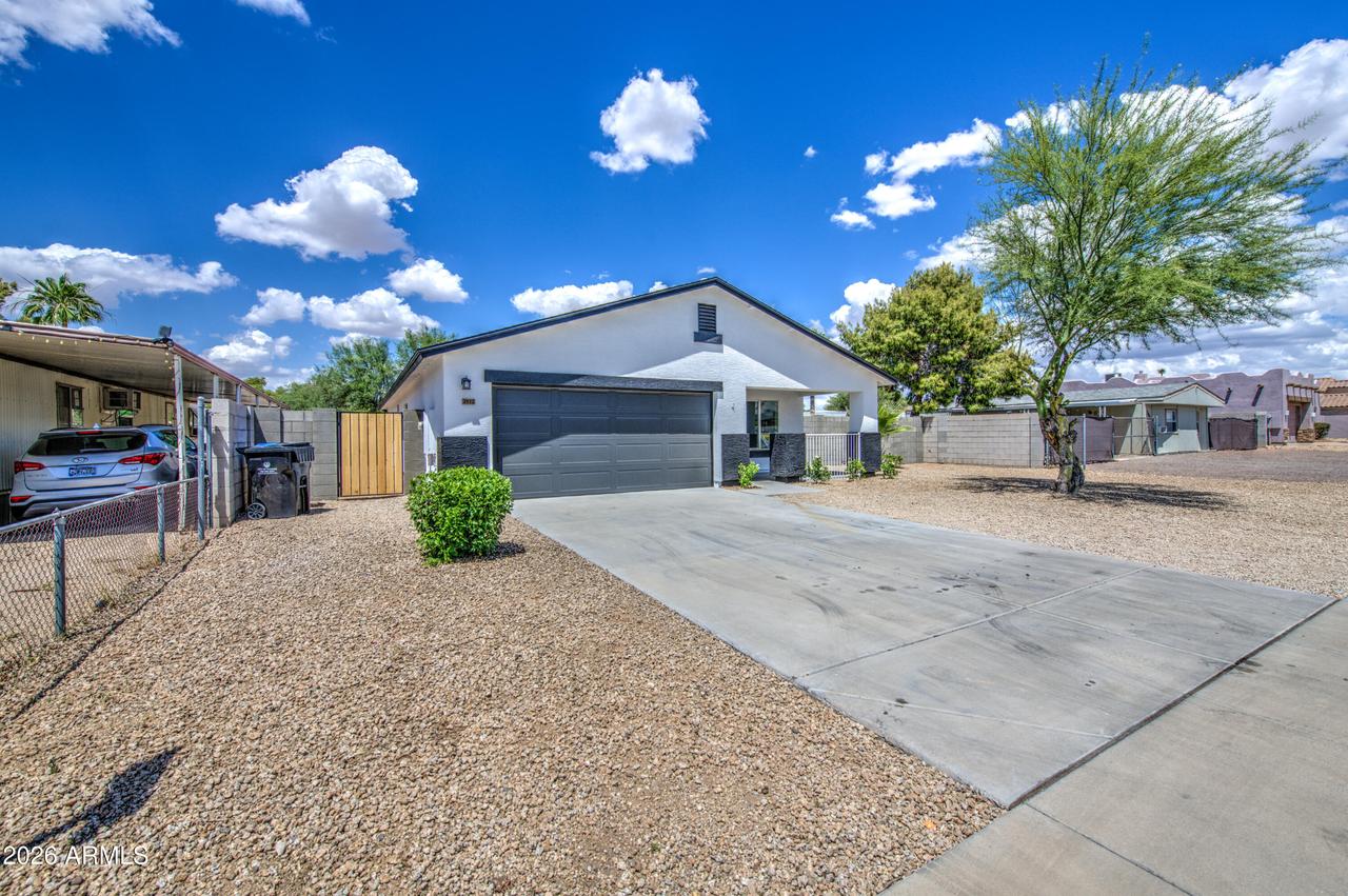 2922 E Le Marche Ave., Phoenix, AZ 85032