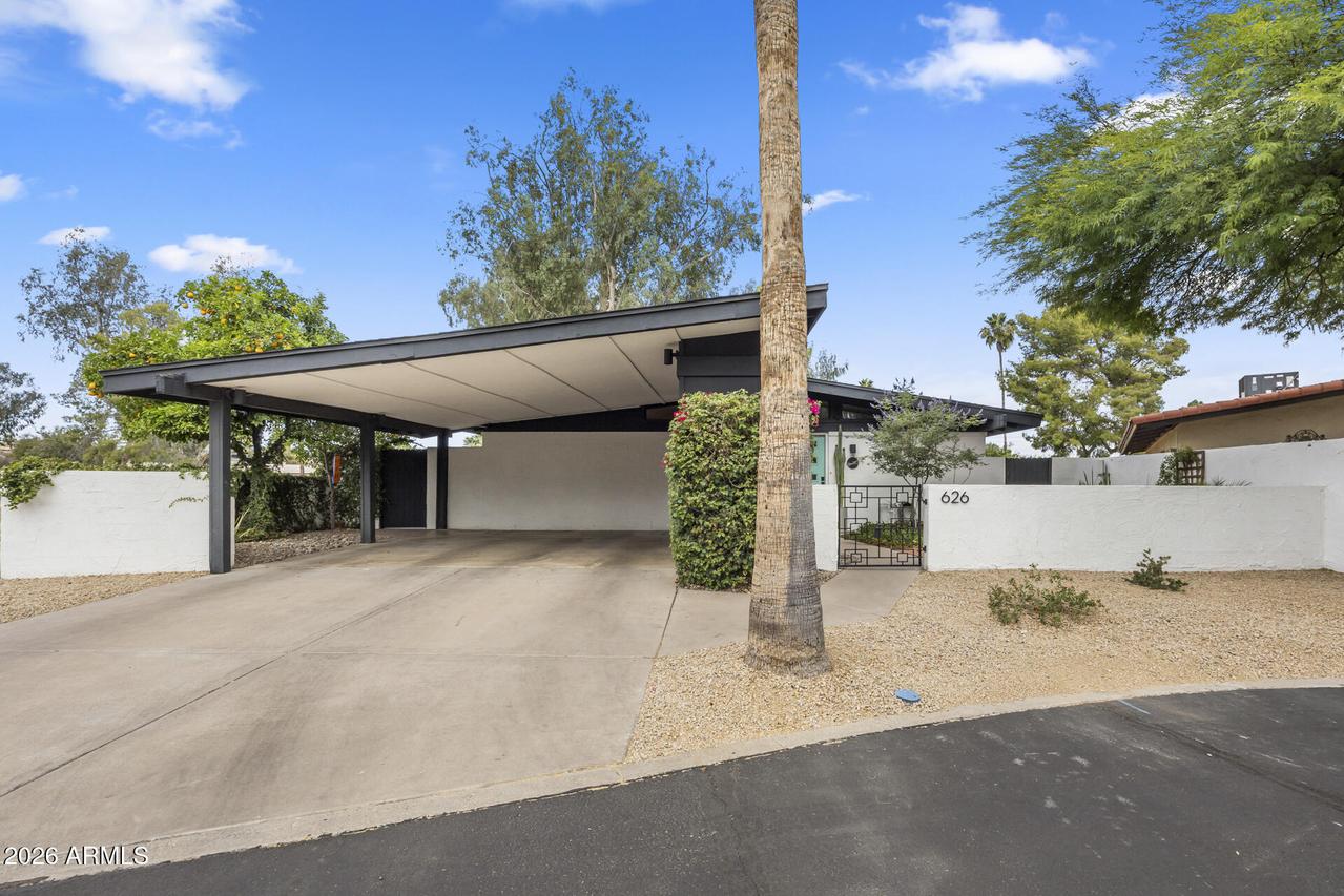 626 W Gibraltar Ln., Phoenix, AZ 85023