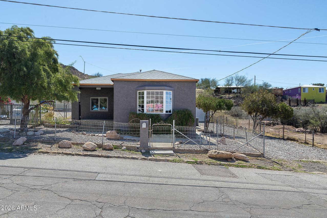 219 W Heiner Dr., Superior, AZ 85173