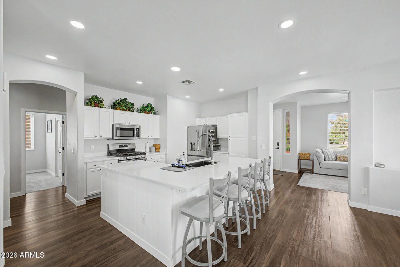 73 E Mill Reef Dr., San Tan Valley, AZ 85143