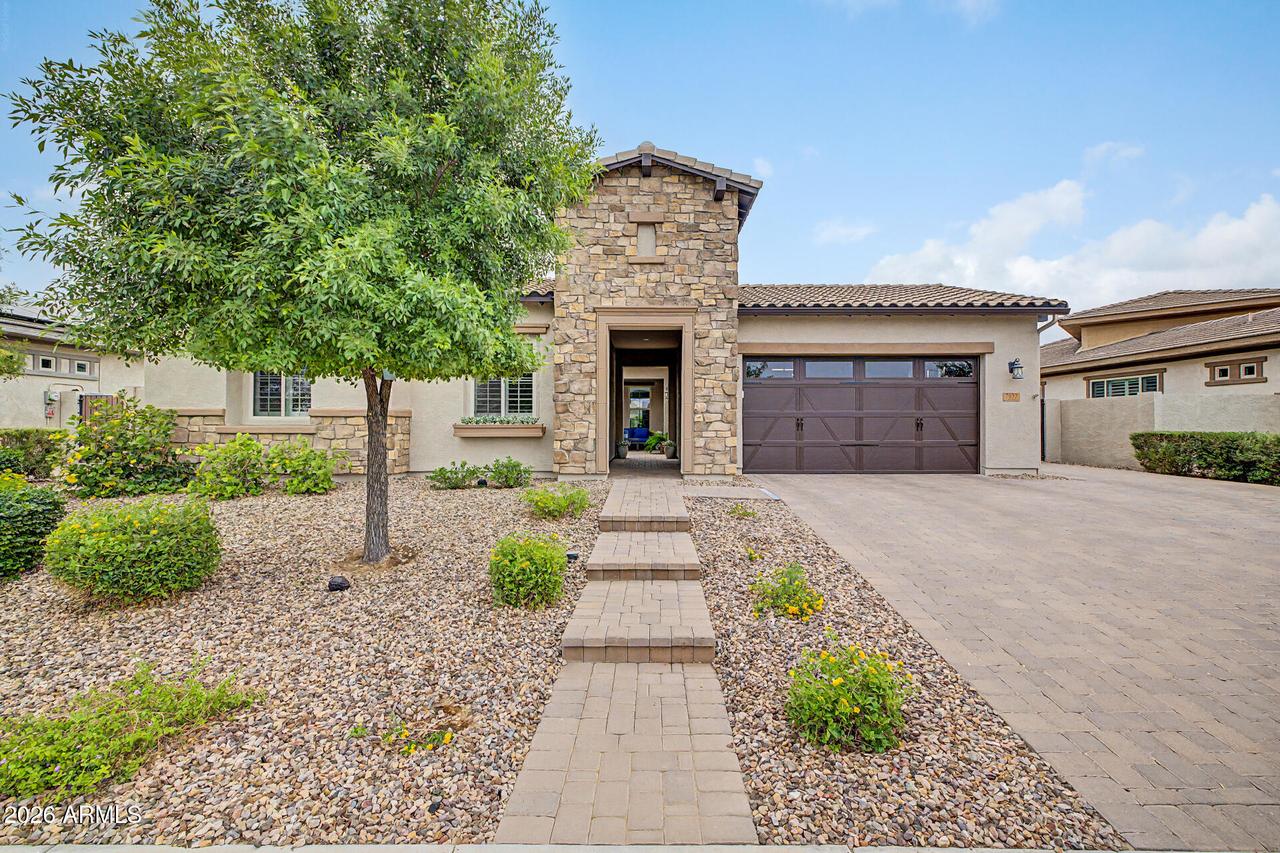 7637 S Barlow Dr., Gilbert, AZ 85298