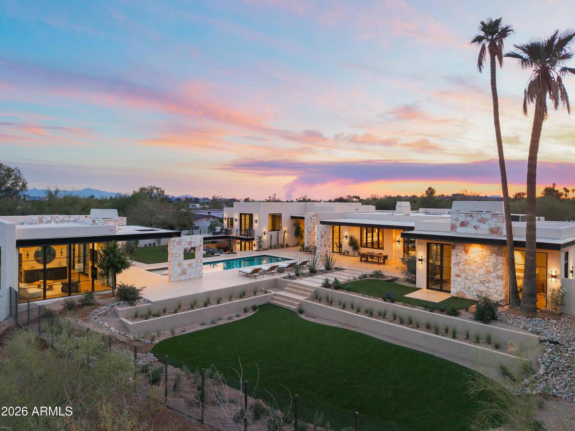 5709 N Harding Dr., Paradise Valley, AZ 85253