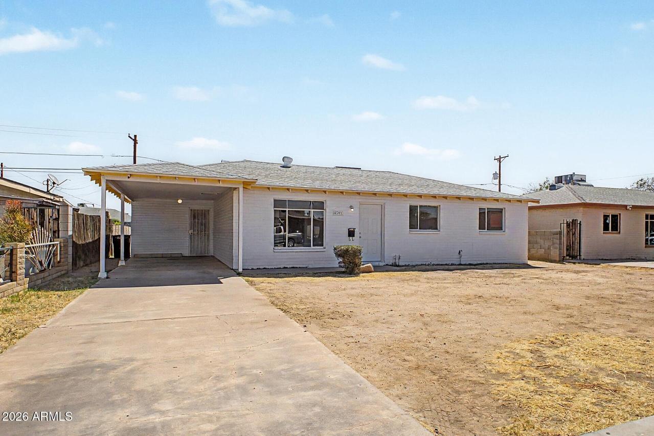 4201 N 49th Ave., Phoenix, AZ 85031