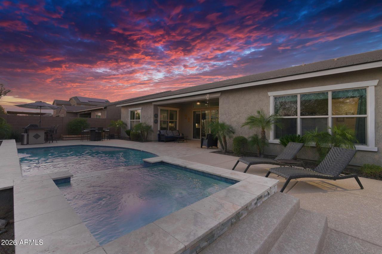 10131 W Avenida Del Rey, Peoria, AZ 85383
